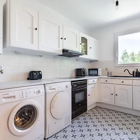 Design 3 Bedrooms Appartment, Near Champs Elysees Apartment Nanterre