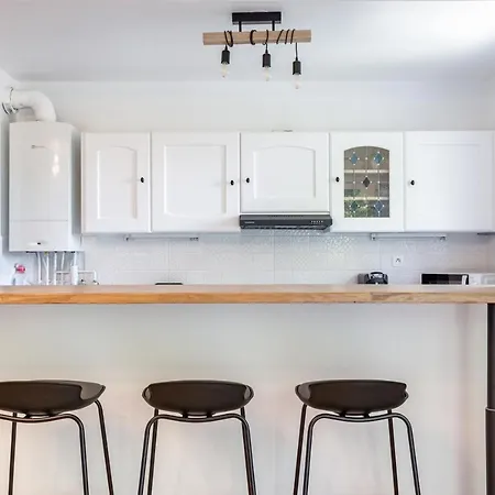 Design 3 Bedrooms Appartment, Near Champs Elysees Apartment Nanterre